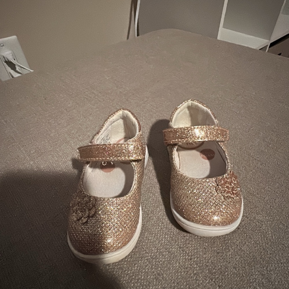 Stride Rite Glittery Gold Mary Jane Shoes